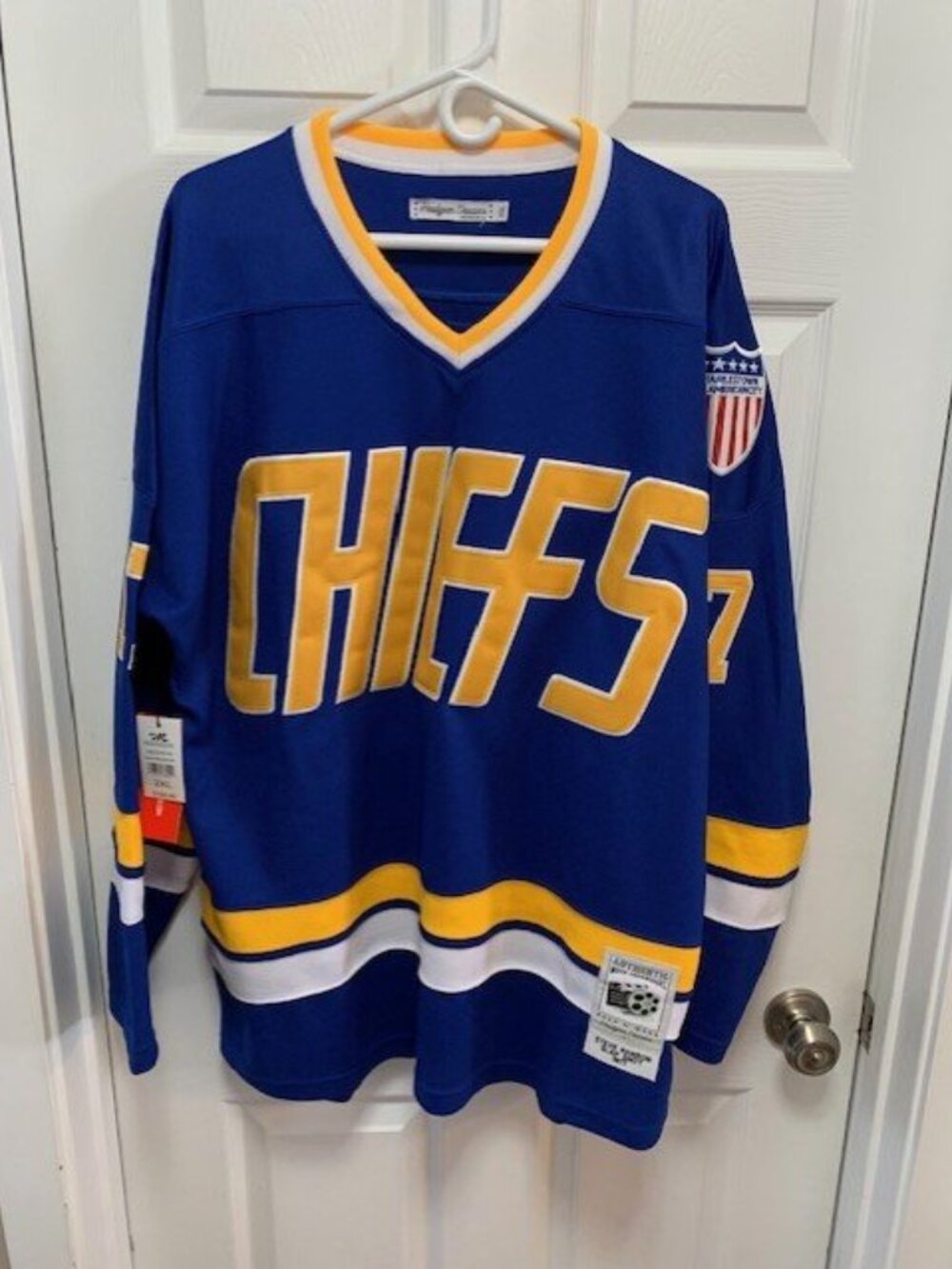 CHIEFS "HANSON"  MENS HOCKEY JERSEY (2XL)